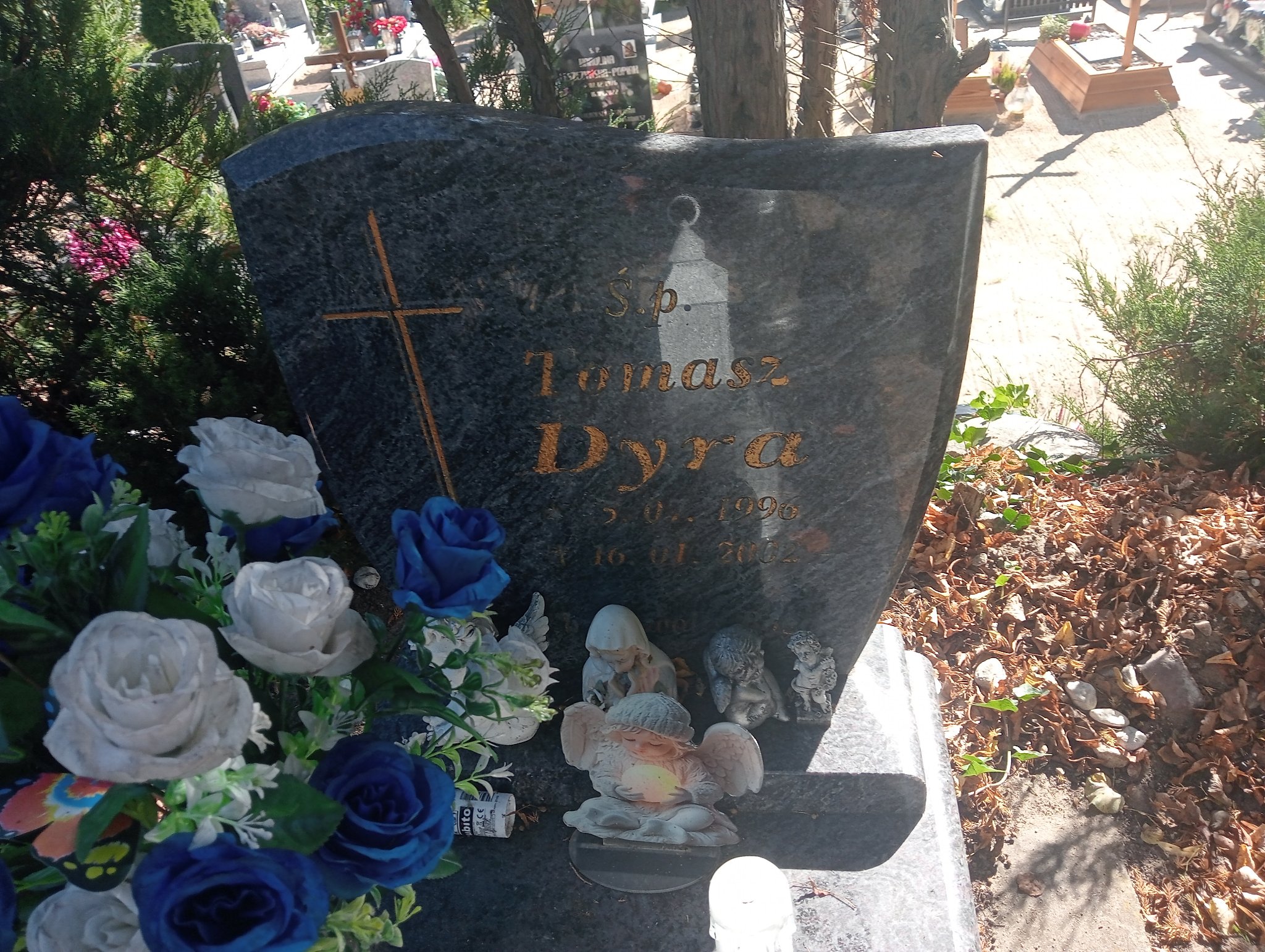 Tomasz Dyra 1996 Murowana Goślina - Grobonet - Wyszukiwarka osób pochowanych