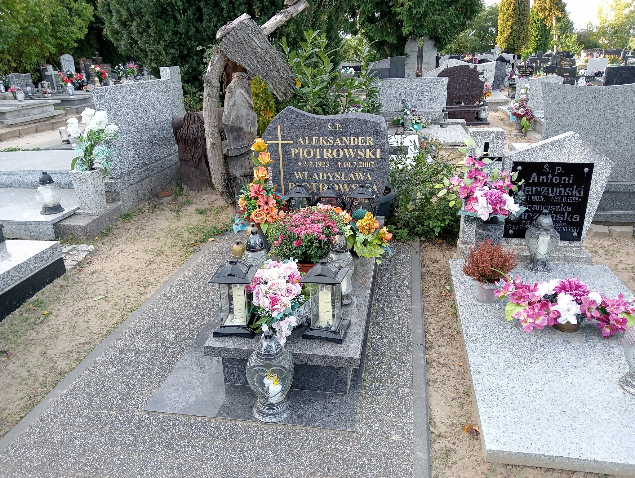 Grób Władysława Piotrowska