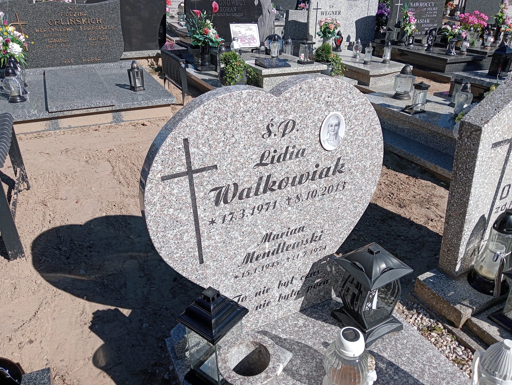 Lidia Walkowiak 1971 Murowana Goślina - Grobonet - Wyszukiwarka osób pochowanych